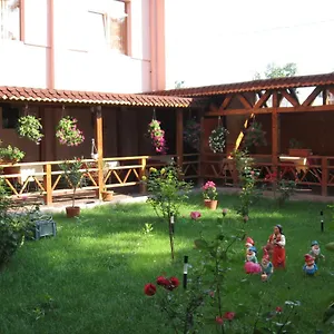 Premiere *** Бухарест